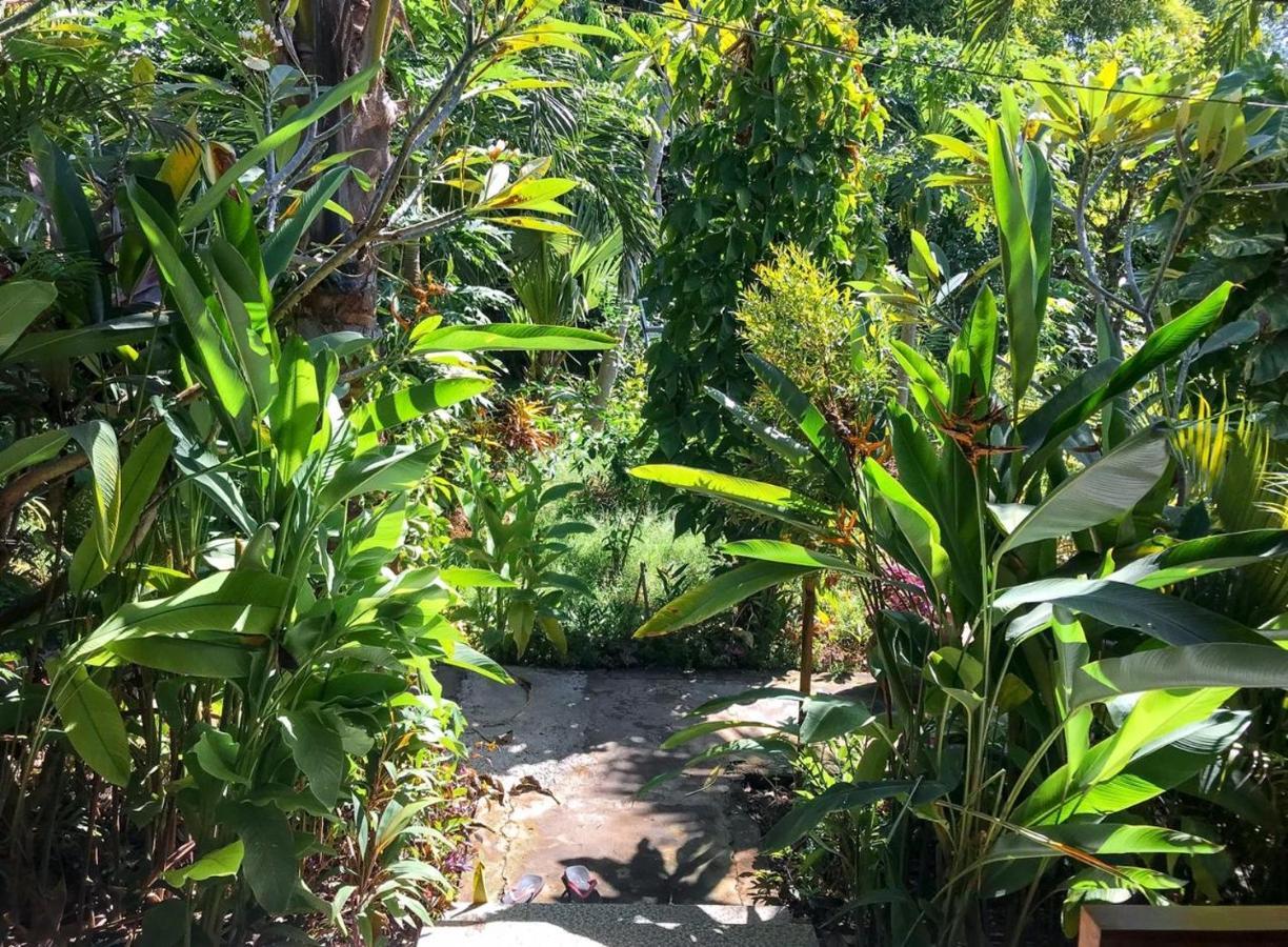 Enak Bungalow Amed  Luaran gambar