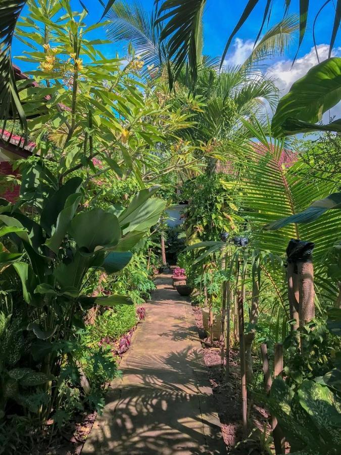 Enak Bungalow Amed  Luaran gambar